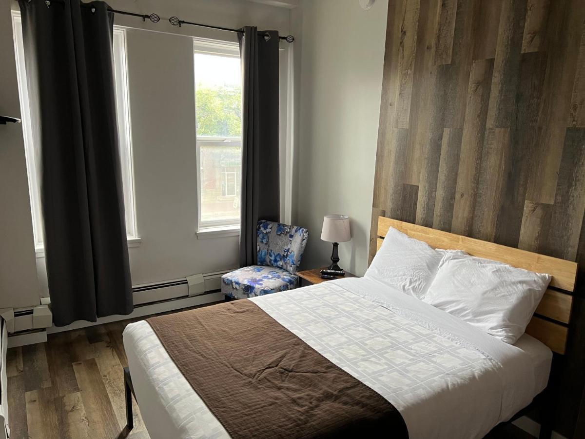 Commercial Hotel إيدمونتون المظهر الخارجي الصورة