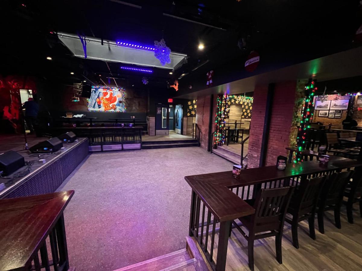Commercial Hotel إيدمونتون المظهر الخارجي الصورة